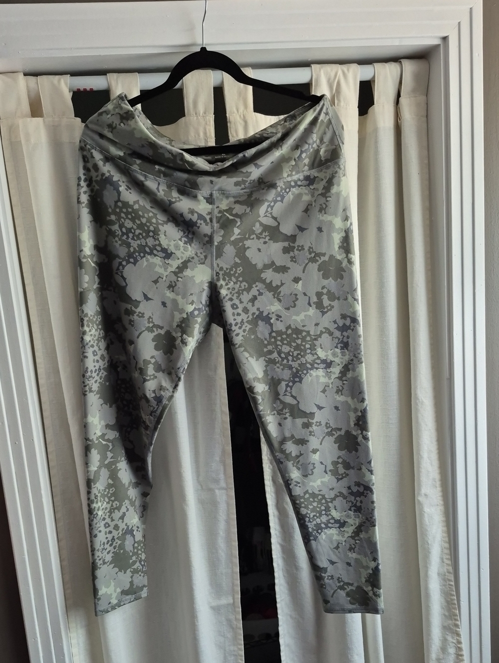 Maurices Gray Camo High-Rise Leggings